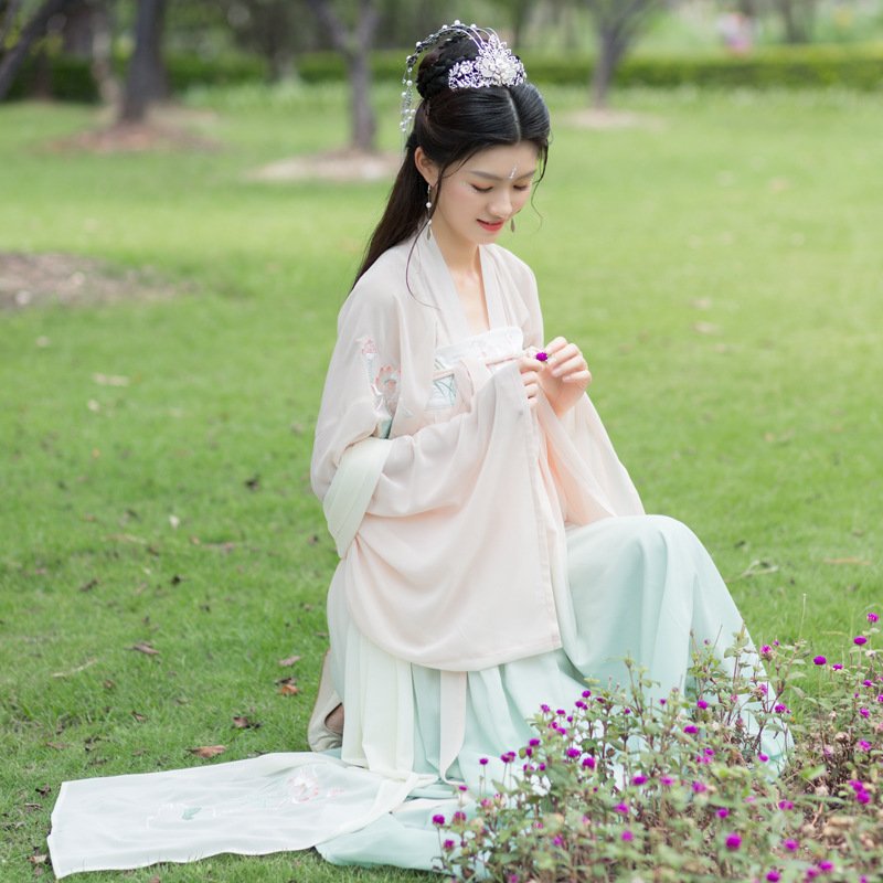 royal chinese traditional dress hanfu