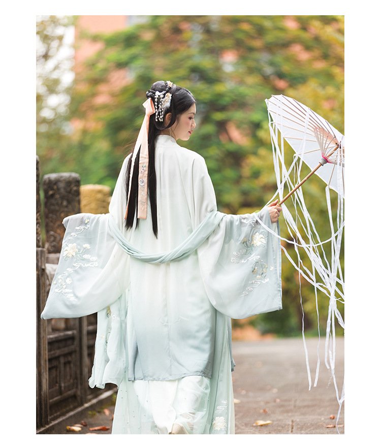 light blue hanfu