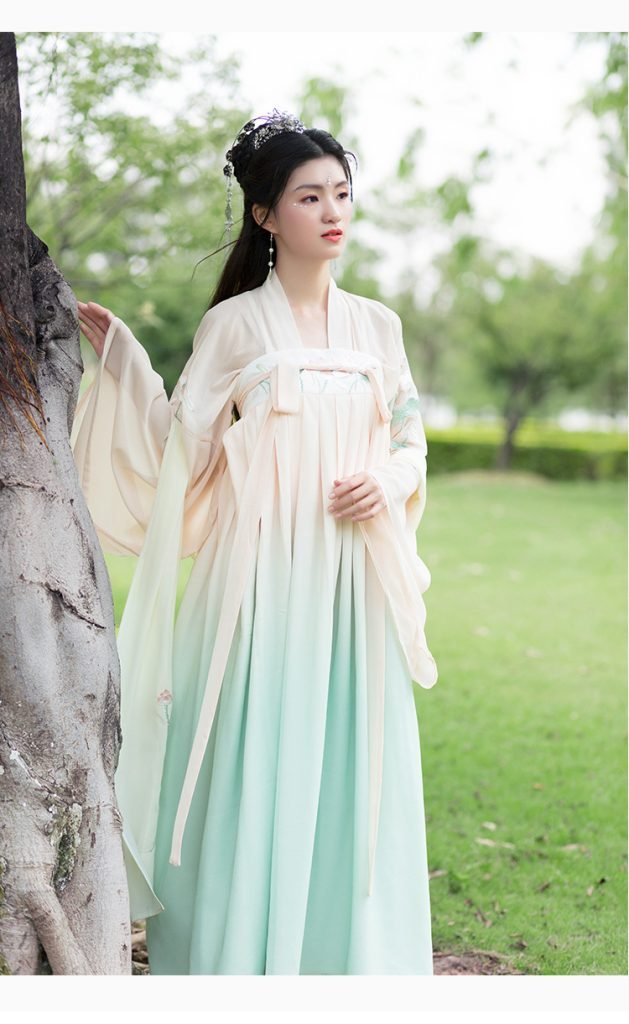 green hanfu dress