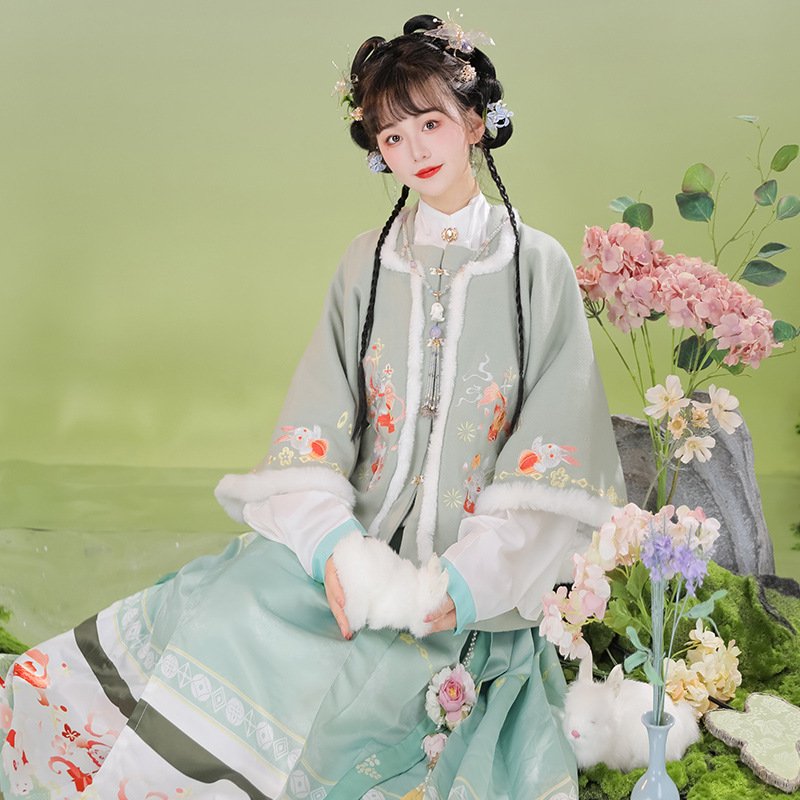 Women's Fashion Horse-face Skirt Han Elements Autumn And Winter Set - Image 5