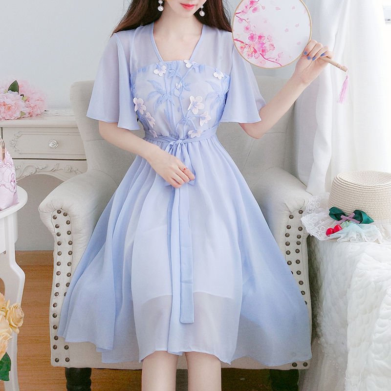Women's Embroidered Chiffon Improved Hanfu Dress