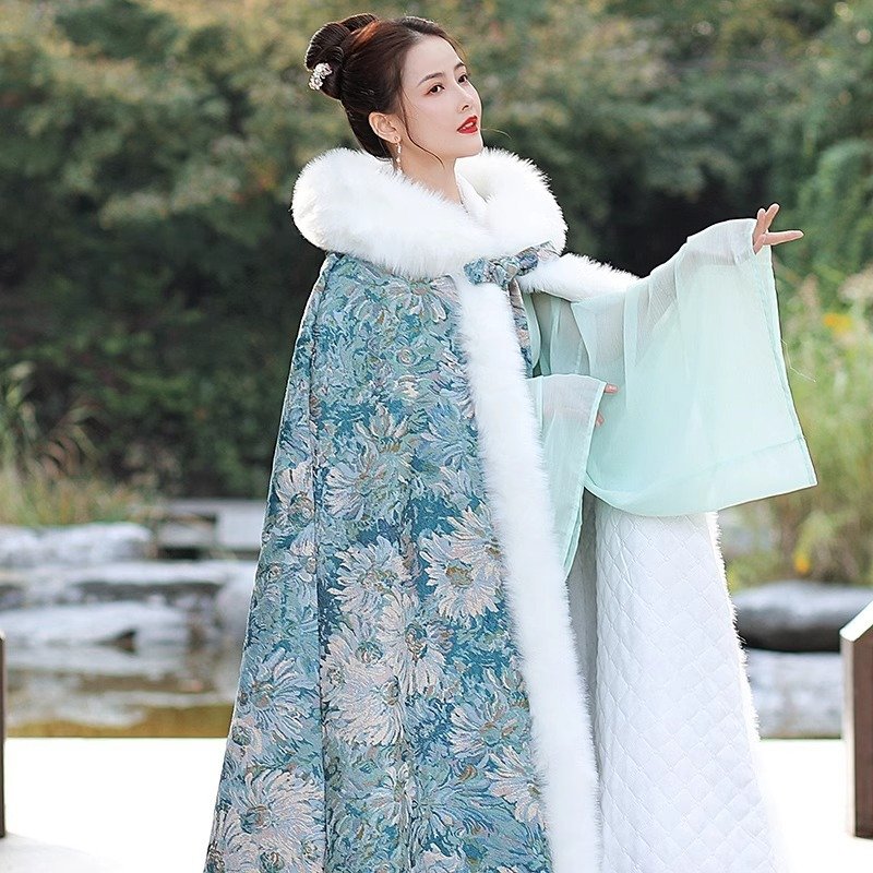 Traditional Chinese-style Hanfu Cloakouterwear For Elegant Look - Image 6