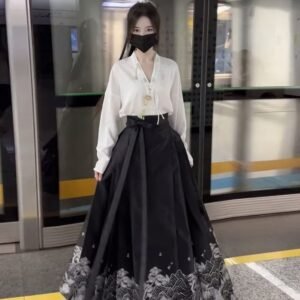 Women's Improved Top Horse-face Skirt Suit