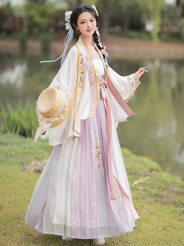 Song Hanfu Women's Four-piece Suit - Image 4